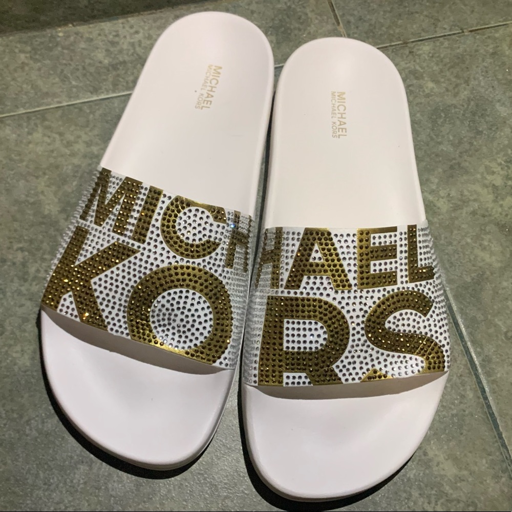 Michael Kors Gilmore Slides Crystals White/Gold MK Logo 8